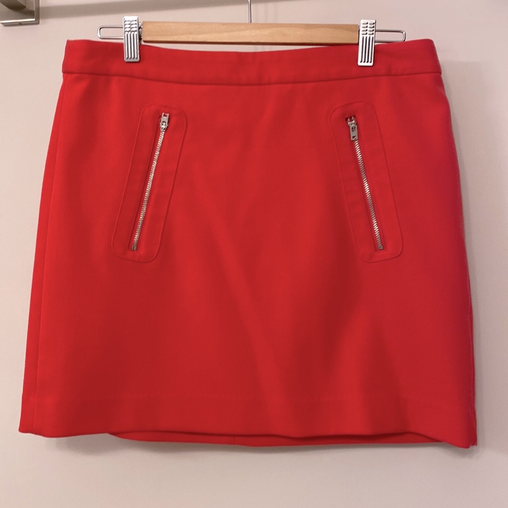 Barely worn mini skirt from Gap